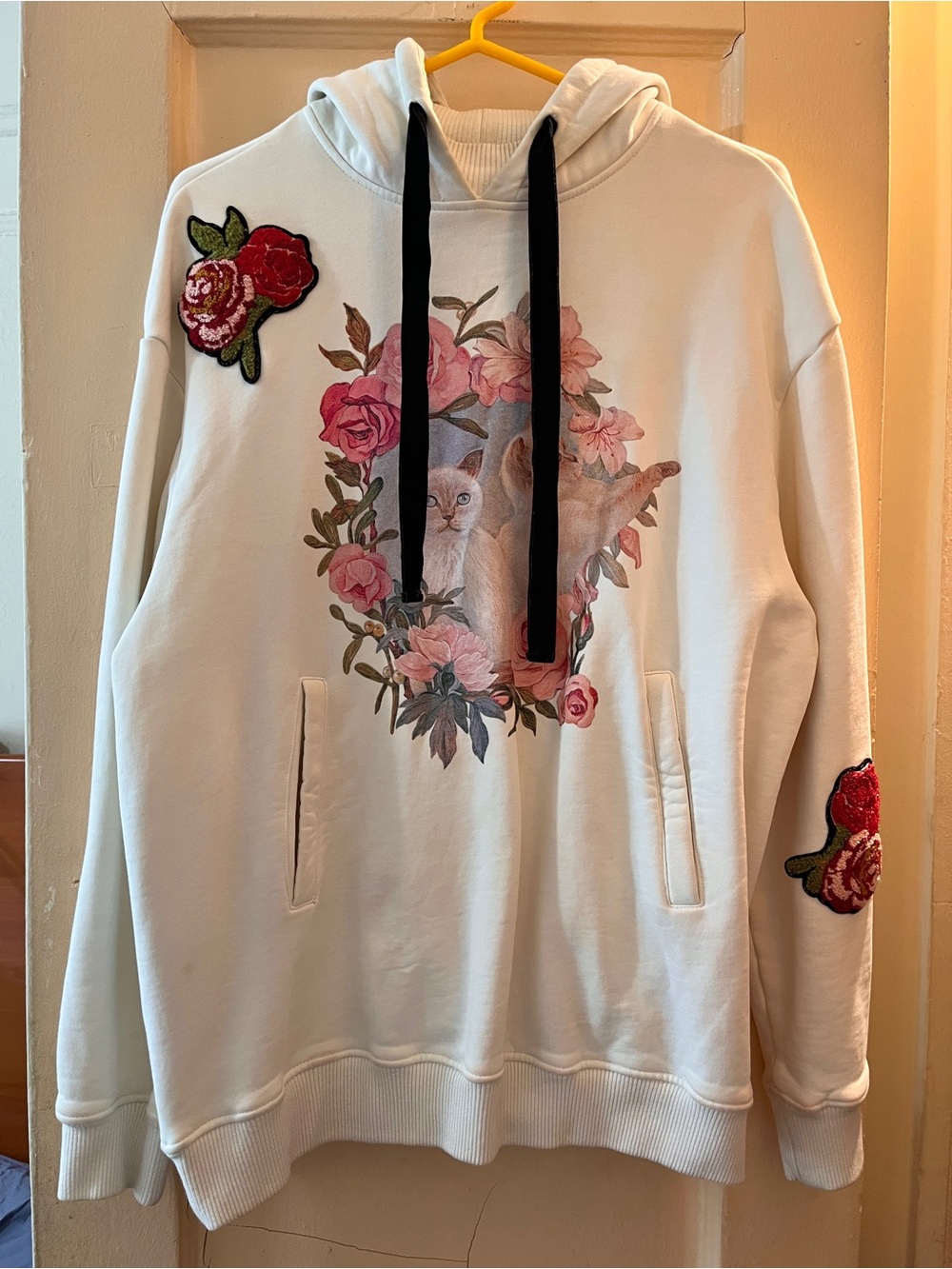 Unlogical Poem Retro Cat Rose Embroidered Hoodie Sweatshirt White M